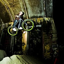 nicklasholmberg.se. Photo: Nicklas Holmberg. Rider: Ja vem kan du vara!.