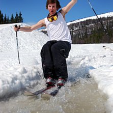 Mera b&auml;ck&aring;kning under valborg! =). Photo: Erik Hammarsten. Rider: Petter Elfsberg.