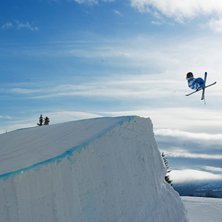 snurr med mute. Rider: jesper tj&auml;der.