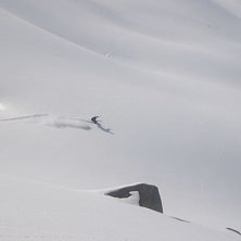 Peter drar p&aring; ner mot lac du lou. helt or&ouml;rd kal. Photo: Eric Gervais. Rider: Peter Kaminski.