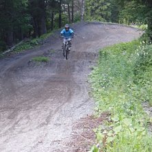 Hoppar. Photo: Pappa. Rider: Oskar Lindberg.