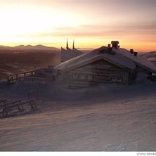 Hummelstugan i solnedg&aring;ng!!. Photo: Lena Nilsson.
