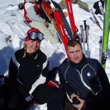 Energi i magen &auml;r aldrig fel, &auml;n b&auml;ttre blir de. Photo: Mattias Ljunggren. Rider: Anna och Emil Torstensson.