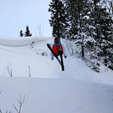 Flyger p&aring; en naturlig kick. Happy days.. Photo: Erik R. Rider: Johan R.