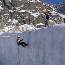 Crevasse tr&auml;ning p&aring; Mer de Glace.. Photo: ?. Rider: Daniel Kj&ouml;rling.
