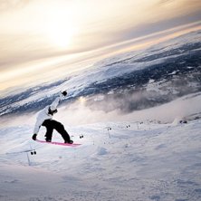 Grymt ljus p&aring; skutan en f&ouml;rmiddag i januari.. Photo: Sven Hamberg. Rider: Kristofer Fahlgren.