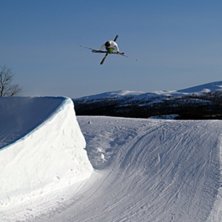 Ohw damn it vilket nice v&auml;der, Carl posar som van. Photo: Lee Myhr. Rider: Carl Regn&eacute;r.