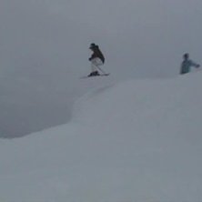 jag g&ouml;r ett litet hopp offpist. Photo: hans. Rider: Tomas.