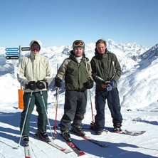 En fin dag i Val Thorens :). Photo: Thomas Brohlin. Rider: Erik, Leonid &amp;amp; Jag.