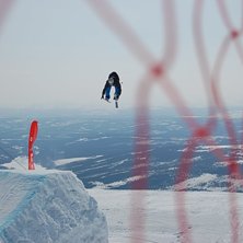 jag som suger runt en 360 me truckdriver.
jackan . Photo: staffan zackrisson. Rider: erik andersson.