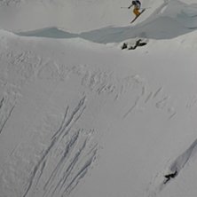 De f&ouml;rsta st&ouml;rre droppen f&ouml;r s&auml;songen, alla la. Photo: Simon Dehnisch. Rider: Henrik Utter.
