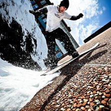 Lite wallriding i aprilsolen &auml;r aldrig fel.... Photo: Simon Sj&ouml;r&eacute;n www.sjoren.se. Rider: Ok&auml;nd.