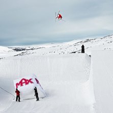 Cork5 i Stendalen
Vill ni se bilder fr&aring;n JOSS, g. Photo: Erik Wibaeus. Rider: Simon Dumont.