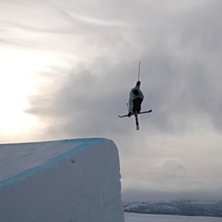 5a mute i br&auml;ckes svarta line.. Photo: Fredrik Holm. Rider: Simon Blad.
