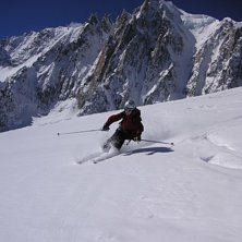 Annika med Mont Blanc i bakgrunden.. Photo: Magnus Kron. Rider: Annika Warnelid.