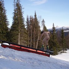 Jag satt och vilade i skogen p&aring; en stubbe och fun. Photo: Sten H&aring;rd. Rider: Yetin Snowman.