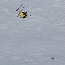 Photo: Jonathan Selinder. Rider: Sammy Carlsson.