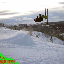 Skriver som f&ouml;rut, en bild s&auml;ger mer en tusen or. Photo: Lee. Rider: Funky fat guy.