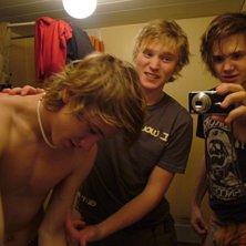 Efter en dag i backen... :P . Photo: kasperi. Rider: simpan, hamp3r, kasp.