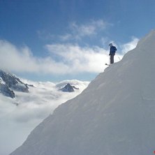 Det regna p&aring; Grands Montets, s&aring; vi &aring;kte upp och. Photo: Fredrik Falkman. Rider: Nicklas.