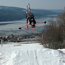 en solig dag i &aring;re. Photo: Mascot Olofsson. Rider: Erik Kikajon.