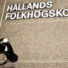 N&aring;gra grabbar k&ouml;rde lite wallride p&aring; tegelv&auml;gg. Photo: Simon Sj&ouml;r&eacute;n www.sjoren.se. Rider: Ok&auml;nd.