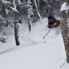 Jag tar en h&auml;rlig sv&auml;ng i &aring;re

Fotocred till . Photo: Niklas Borg. Rider: Marcus Olsson.
