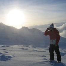 En underbar dag och s&auml;songsstart! Topptur upp p&aring;. Photo: M&aring;rten, tror jag. Rider: Fredrik Falkman.