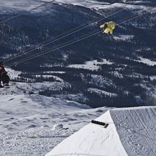 ...tagen uppe p&aring; 1000m en tidig morgon medans Sim. Photo: Benjamin Johansson. Rider: Simon Dumont.
