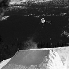 Sw 10 tail. Photo: Yngve Staberg. Rider: Oscar Harlaut.